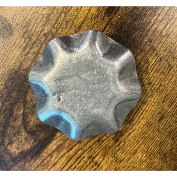 Carson Pewter Star-Shaped Candle Holder - Picture 4 of 4